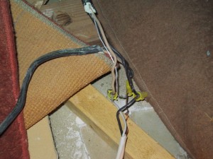 Open copper to aluminum splice Open copper to aluminum splice