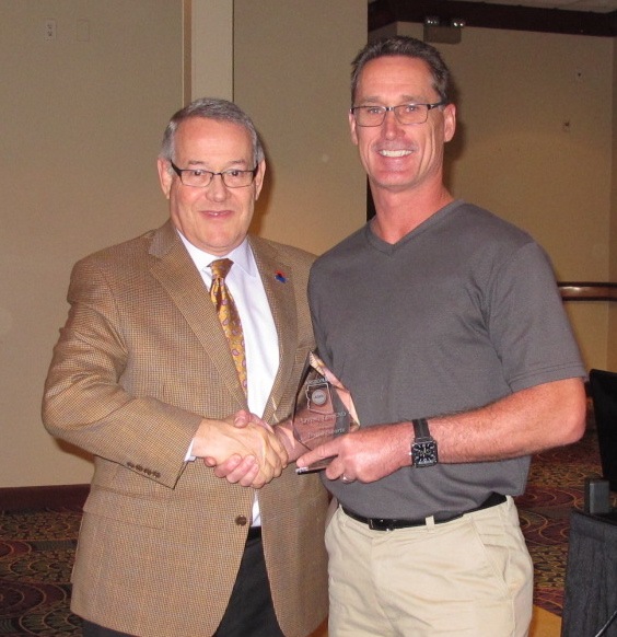 David Swartz Receives Award